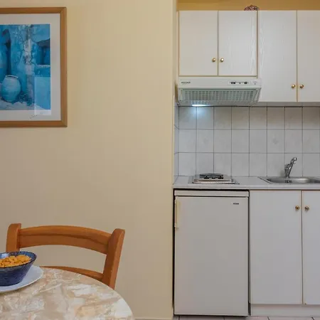 贾碧思别墅公寓 4* 劳德哈塔