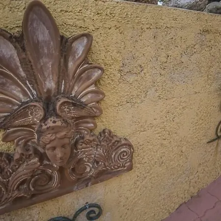 贾碧思别墅公寓 4* 劳德哈塔