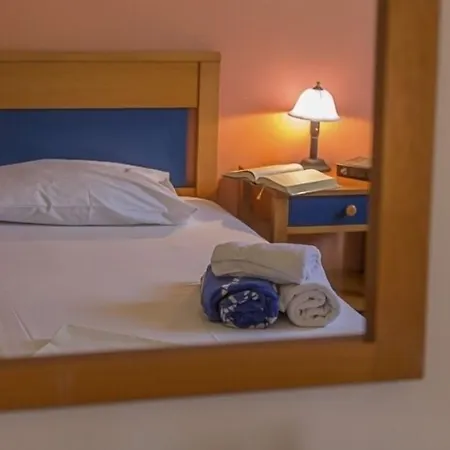 贾碧思别墅公寓