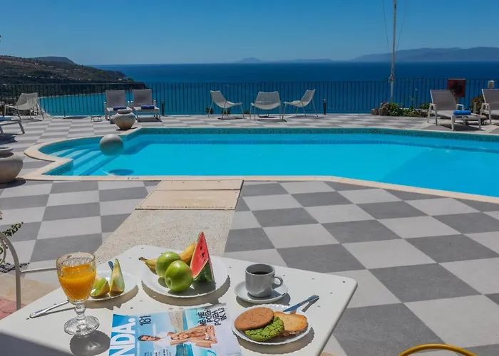 Garbis & 4* Lourdata (Kefalonia)