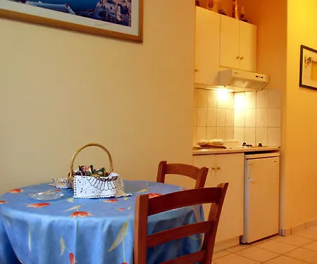 Garbis & Apartmanhotel 2*