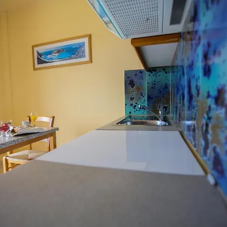 Garbis & 로우드하타