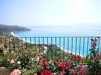 Garbis & 2* Lourdata (Kefalonia)