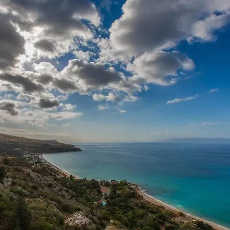 Hotel apartamentowy Garbis & Lourdata (Kefalonia)