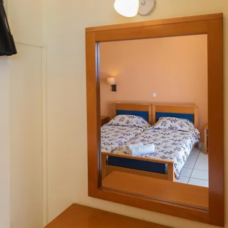 Apart-hotel Garbis &