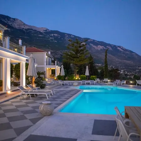 Garbis & Apart-hotel 2*