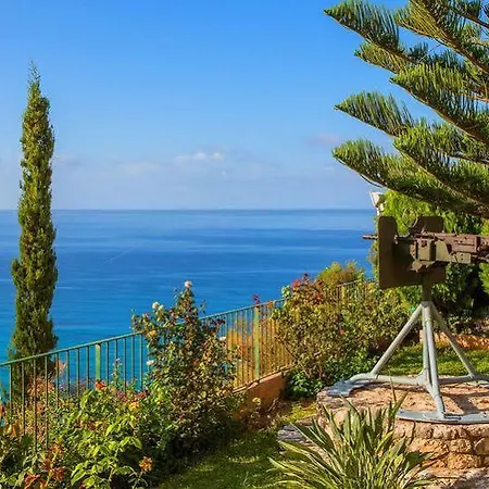 Garbis & Apart-hotel Lourdata (Kefalonia)