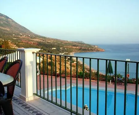 Garbis & Apart-hotel 2*